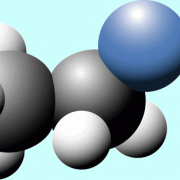 Modell des Ethanolmoleküls (grau: Kohlenstoff, blau: Sauerstoff, weiß: Wasserstoff) 