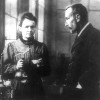 Marie (1867-1934) und Pierre Curie (1859-1909) 