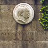 Grab von WERNER VON SIEMENS auf dem Stahnsdorfer Waldfriedhof 