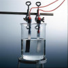 Auch die elektrolytische Wasserzersetzung ist eine Redoxreaktion. 